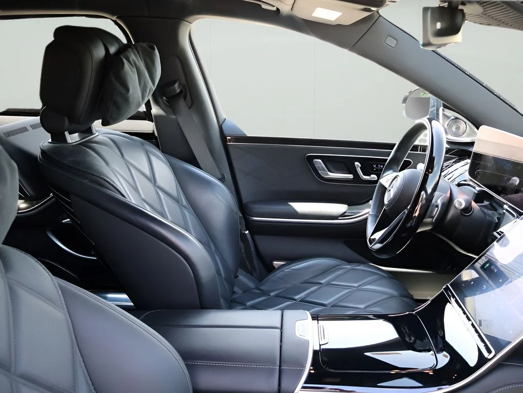 Certified Used 2024 Obsidian Black Mercedes-Benz Maybach S 580 image 11