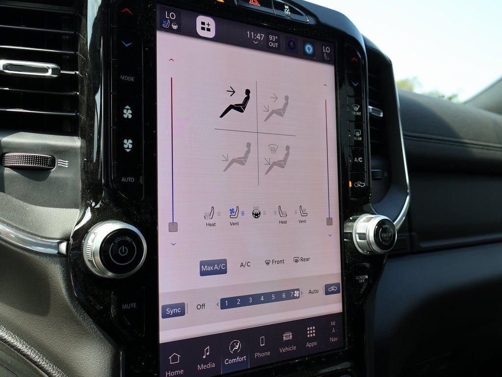 2026 RAM 2500 Laramie - Photo 34