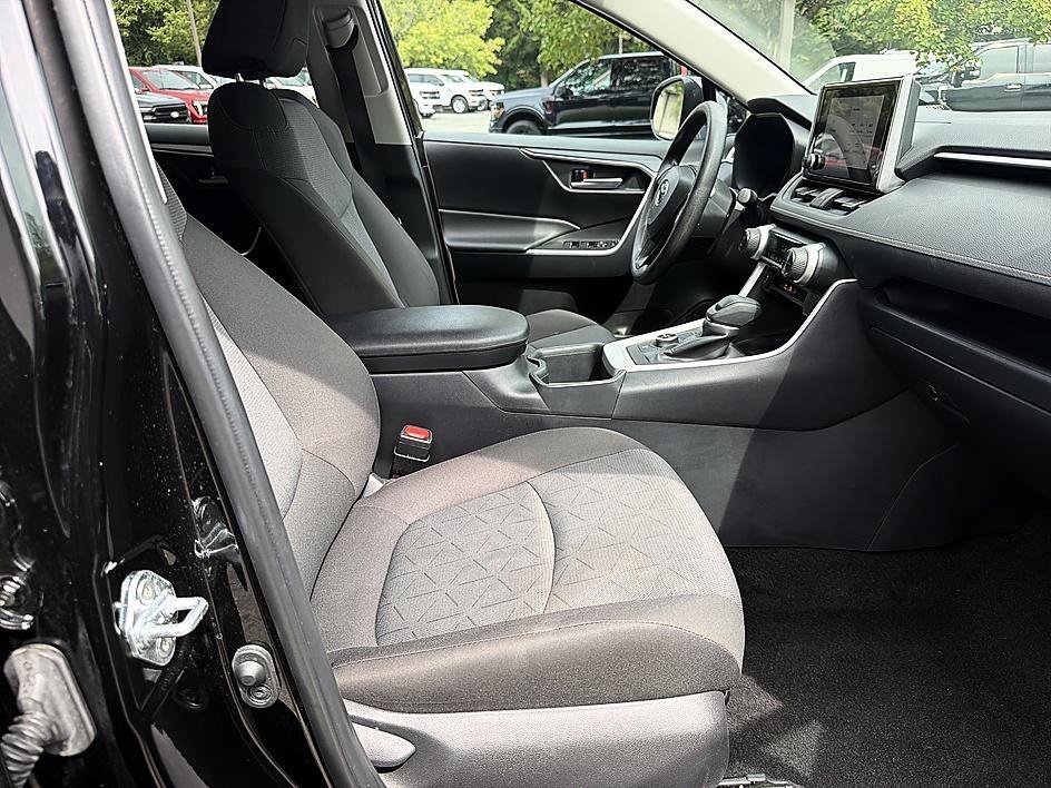 Used 2025 Midnight Black Metallic Toyota Hybrid XLE image 20