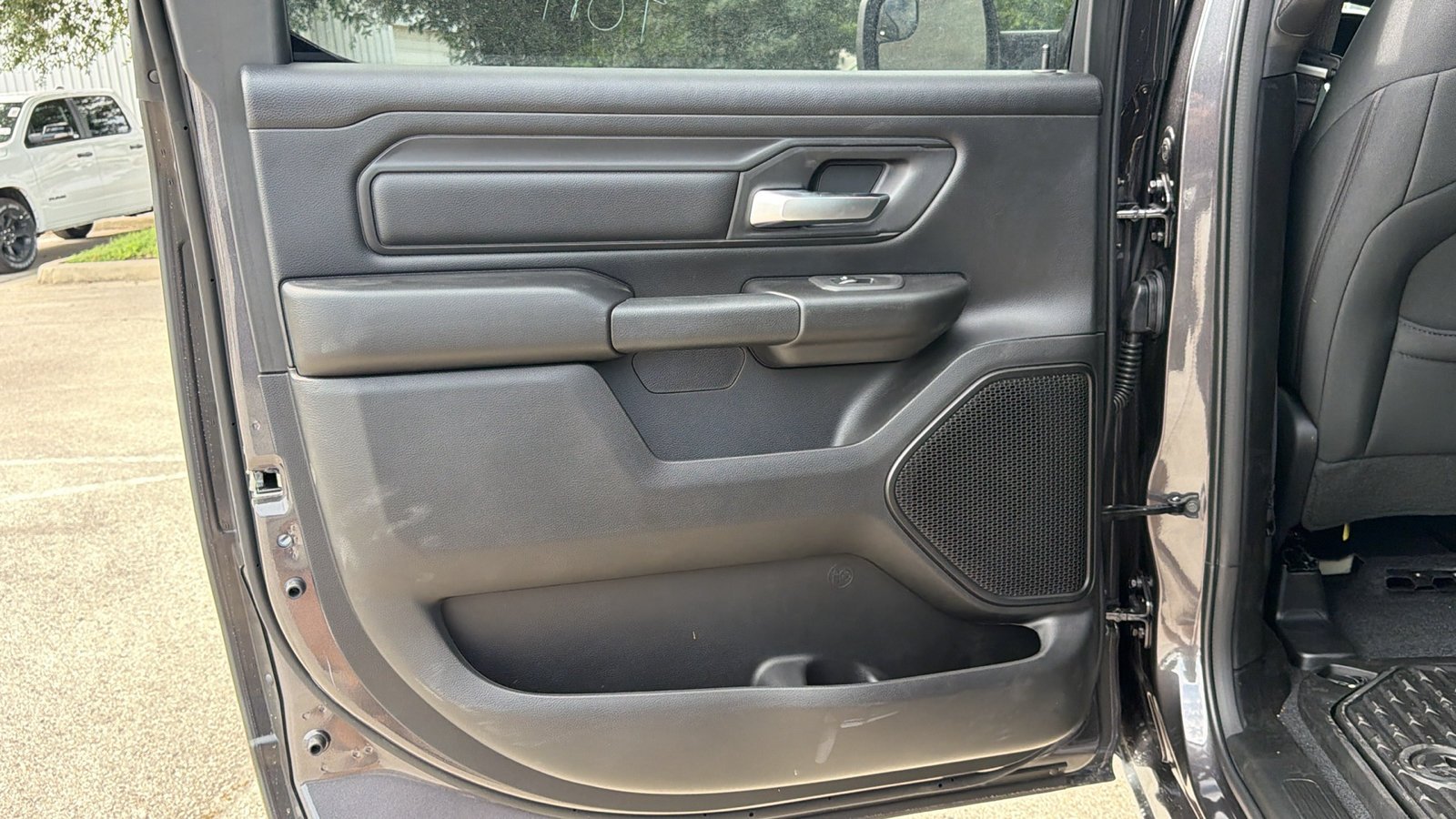 New 2026 Granite Crystal Metallic Clear-Coat Exterior Paint RAM Express image 14