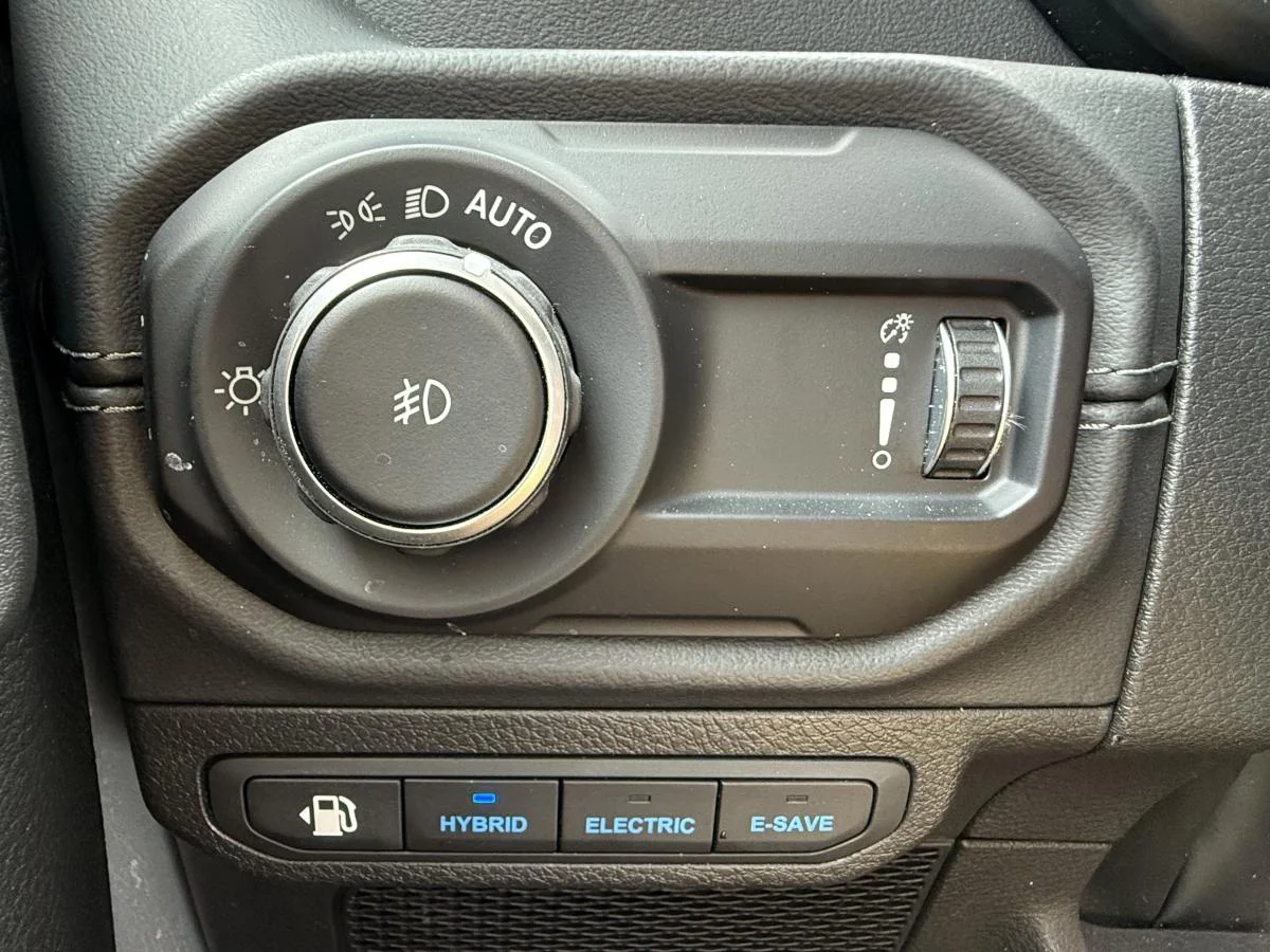 Used 2024 Silver Jeep Sahara 4xe image 24
