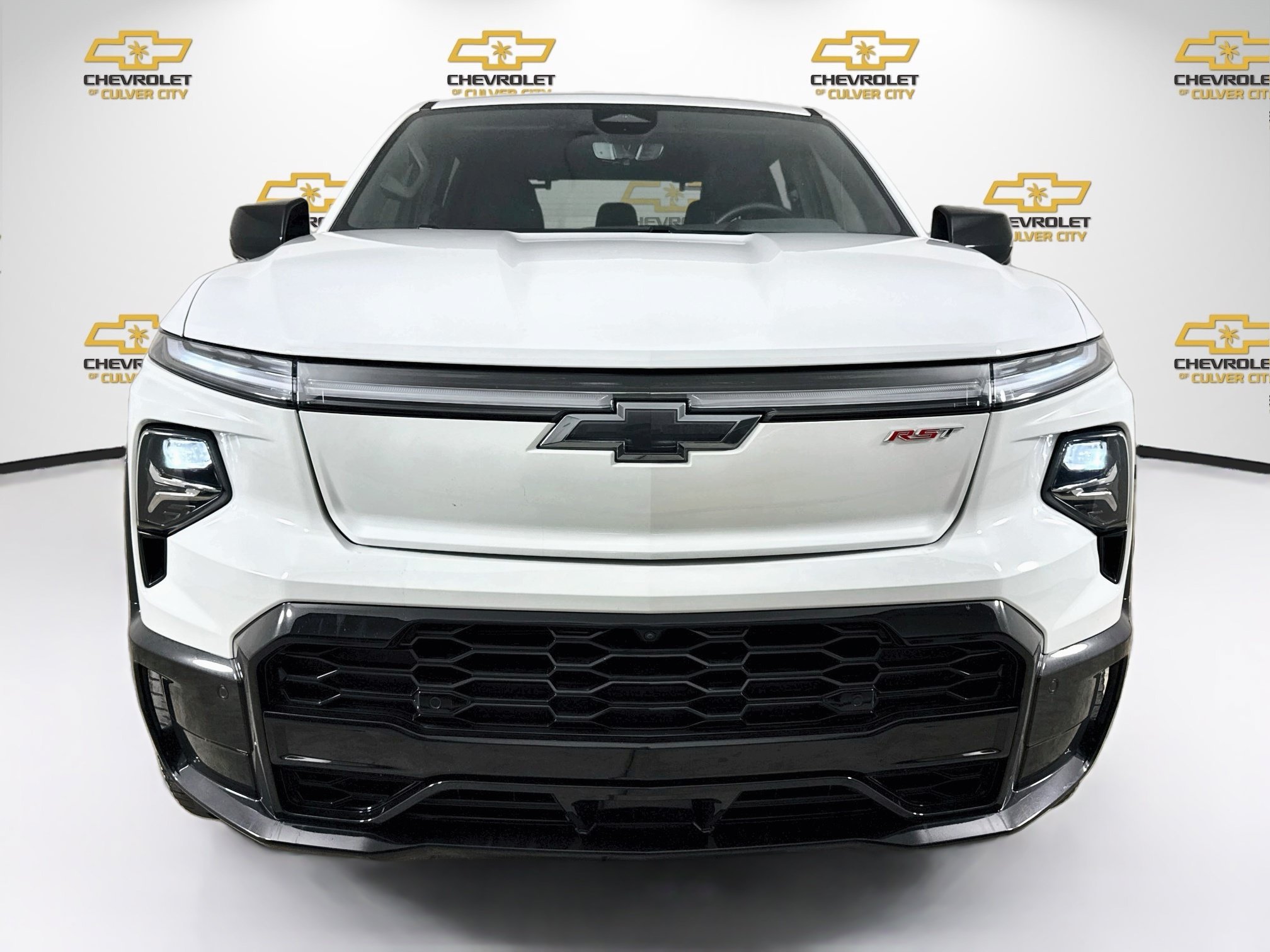 Used 2024 Chevrolet Silverado EV RST with VIN 1GC40ZEL7RU303985 for sale in Culver City, CA