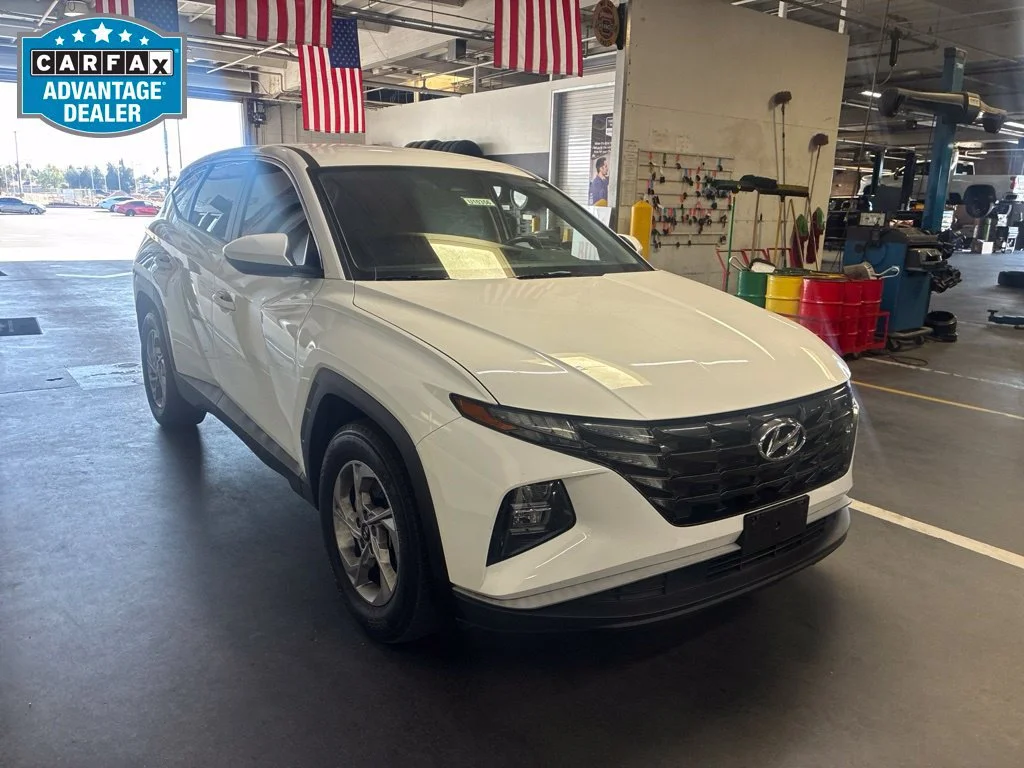 Used 2024 White Pearl Hyundai SE image 1