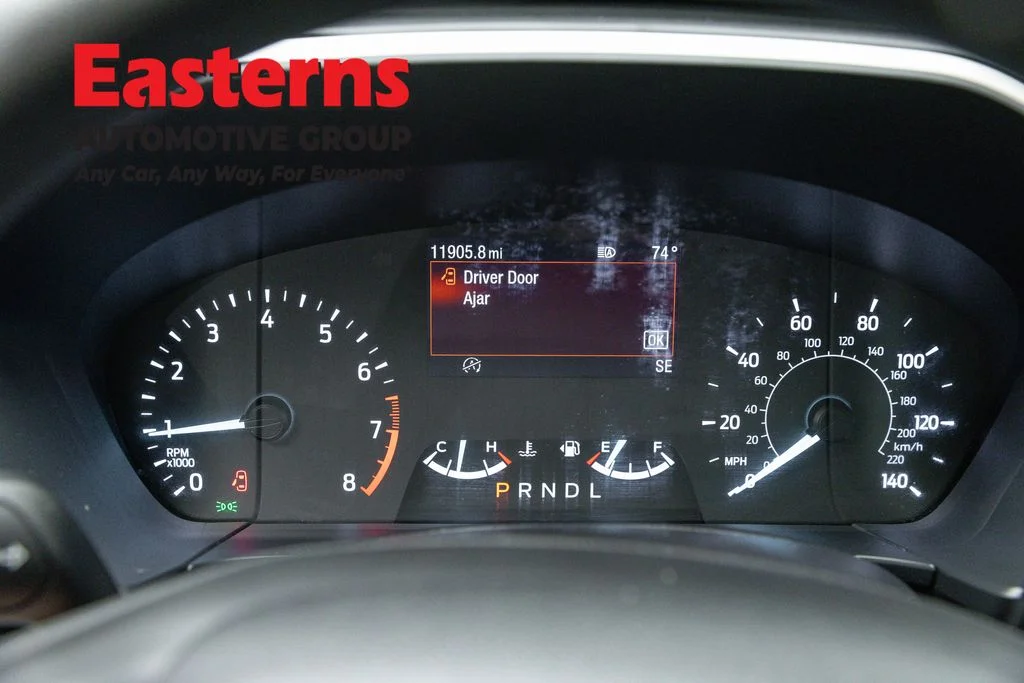Used 2022 White Ford SE image 17