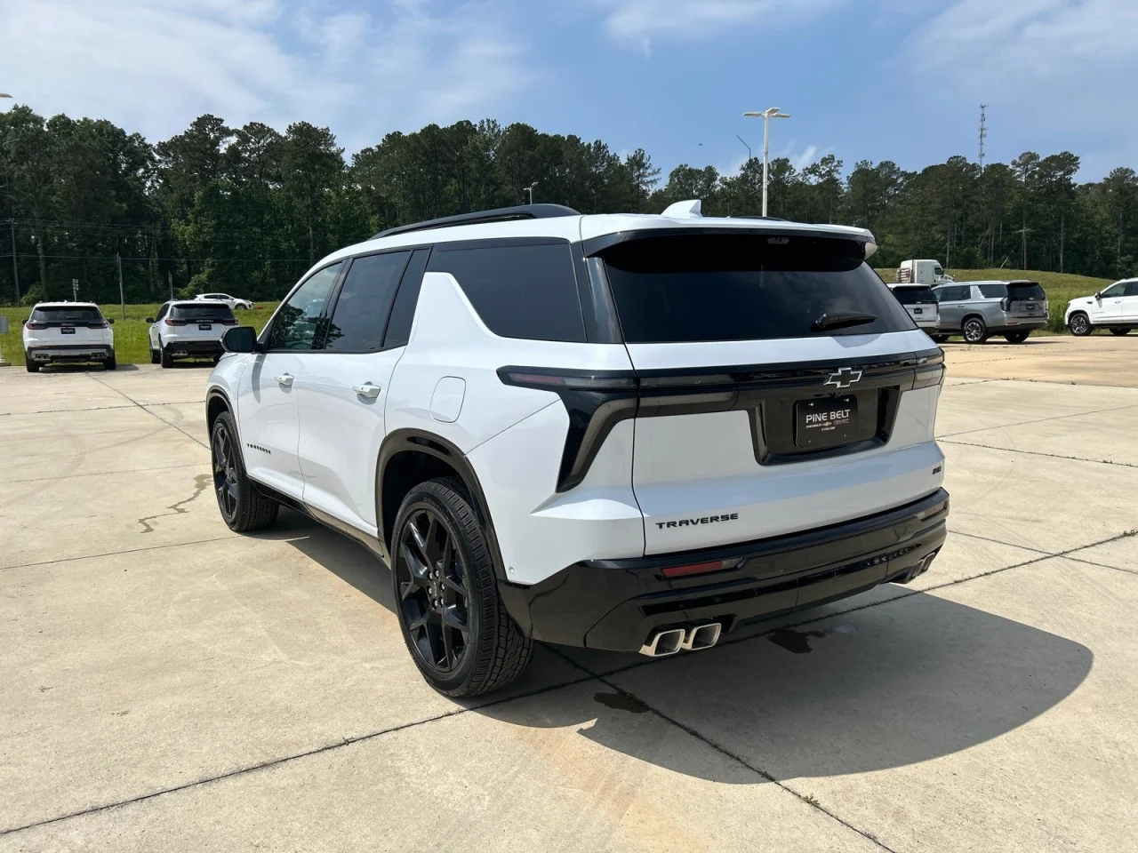 New 2026 Polar White Tricoat Chevrolet RS image 4