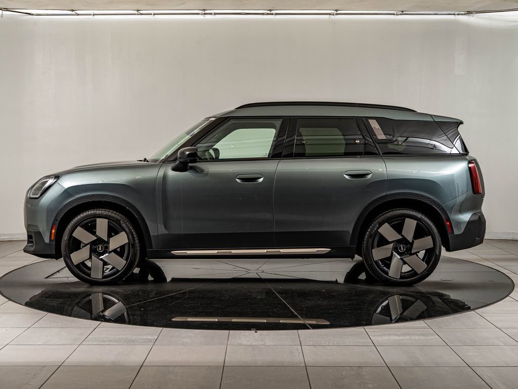 Used 2025 Smokey Green Metallic MINI Iconic image 8