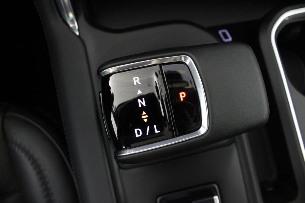 Used 2024 Silver GMC Denali image 28