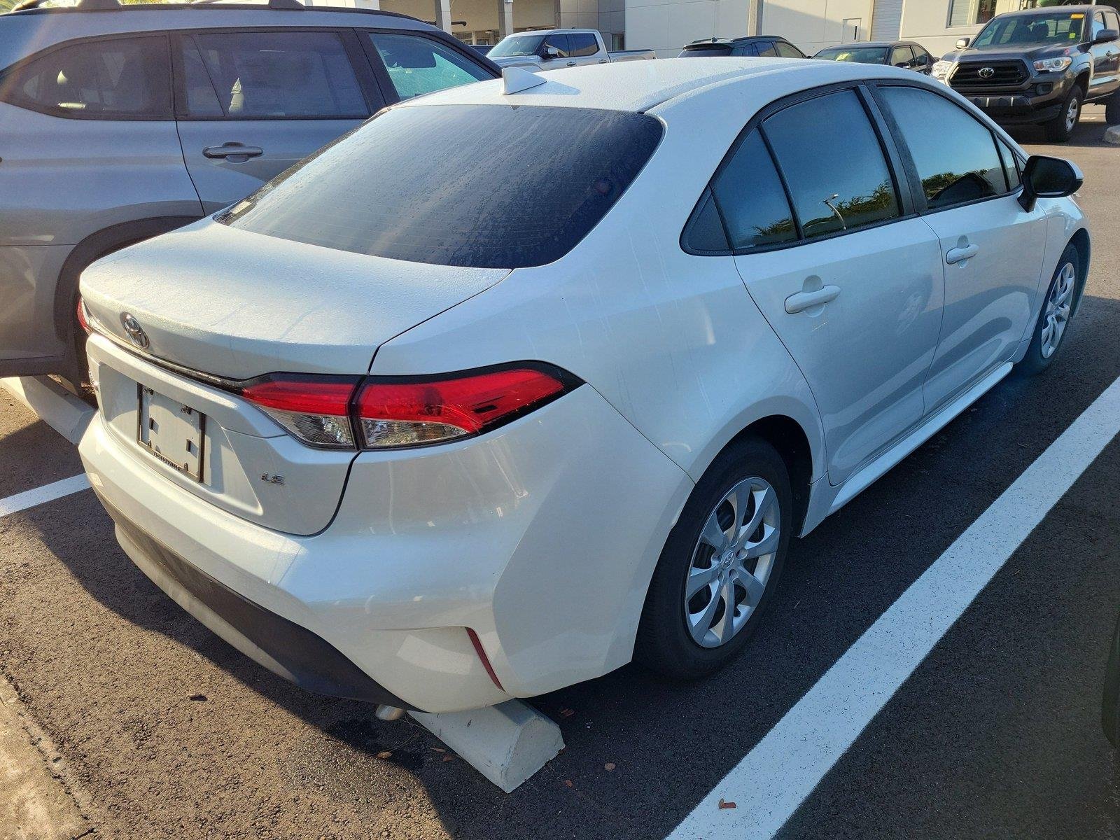 Used 2024 Wind Chill Pearl Toyota LE image 3