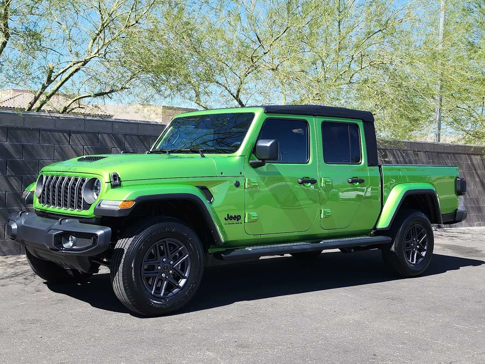 New 2026 Mojito Exterior Paint Jeep Sport S image 4