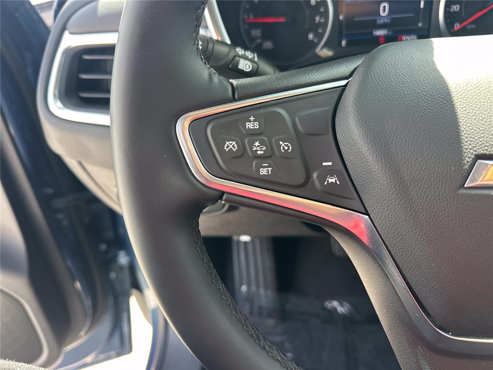 Used 2024 Lakeshore Blue Metallic Chevrolet LT image 9