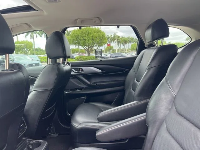 Used 2020 White Mazda Touring image 35