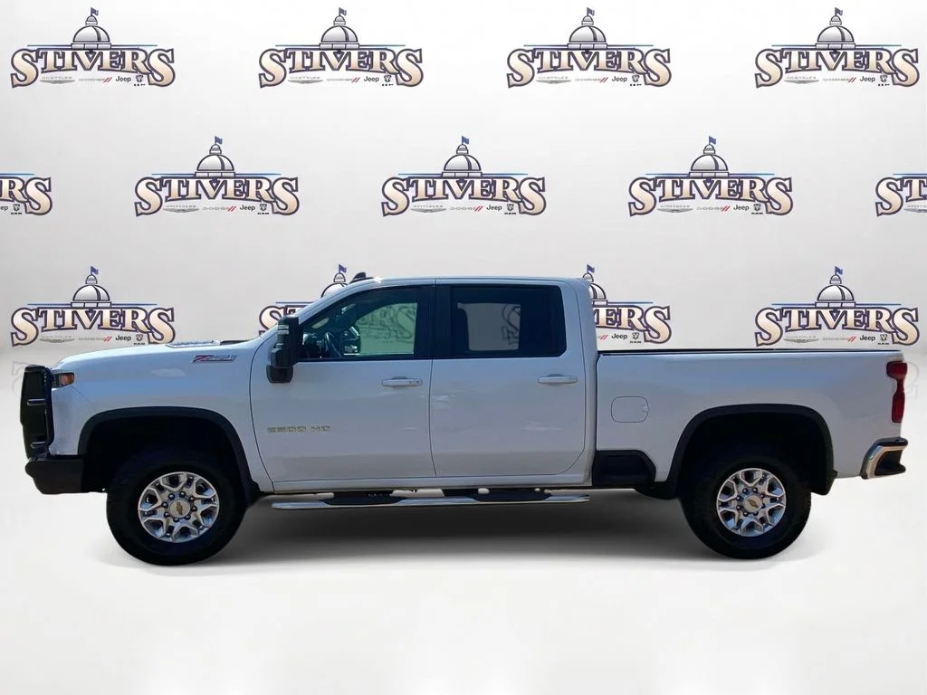 Used 2024 White Chevrolet LT image 5