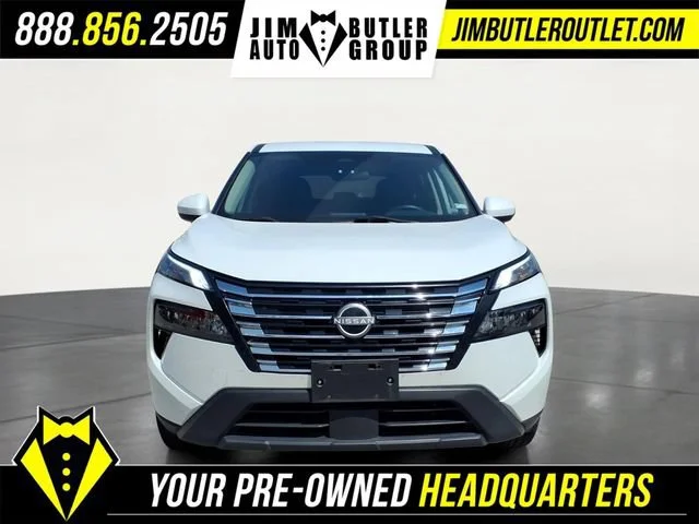 Used 2024  Nissan SV image 27