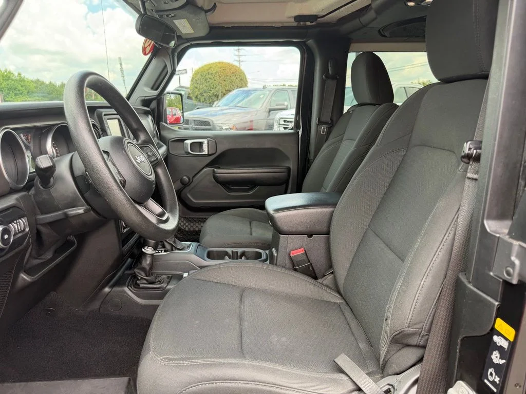Used 2020 Black Jeep Sport image 15