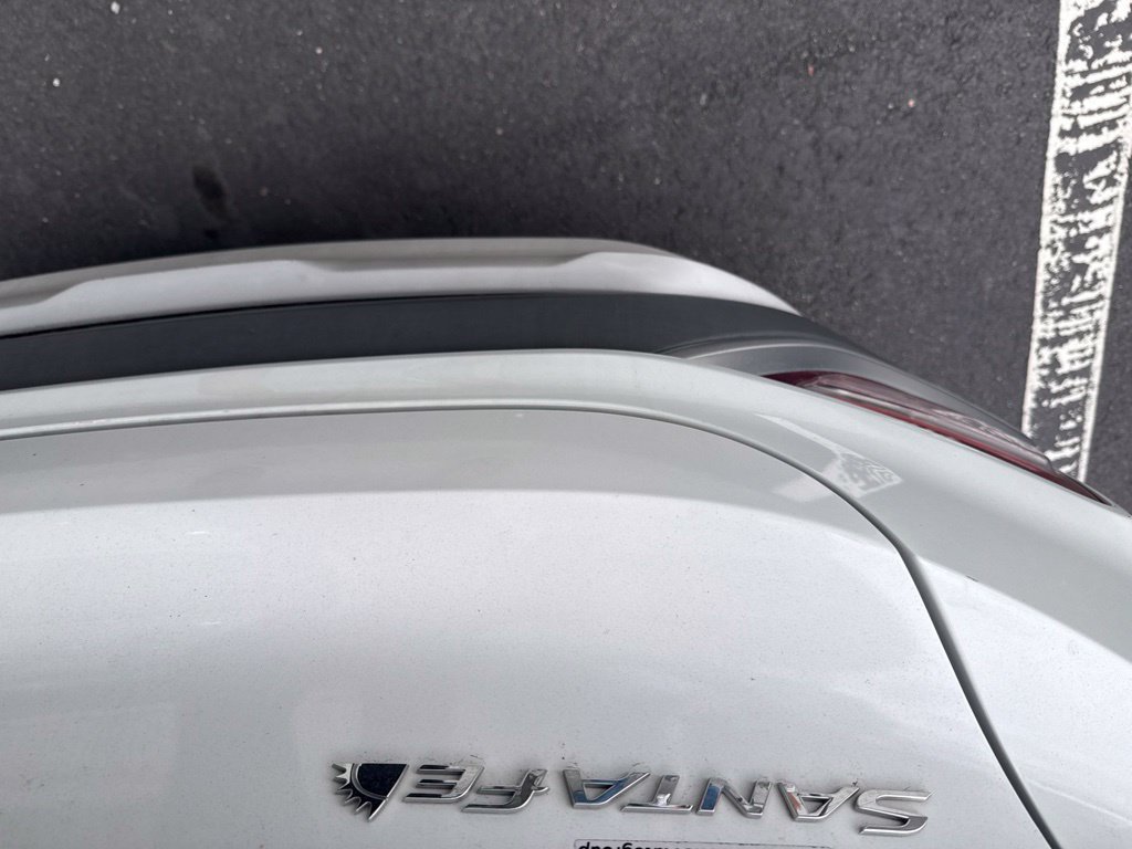 Used 2019 Gray Hyundai SE image 13