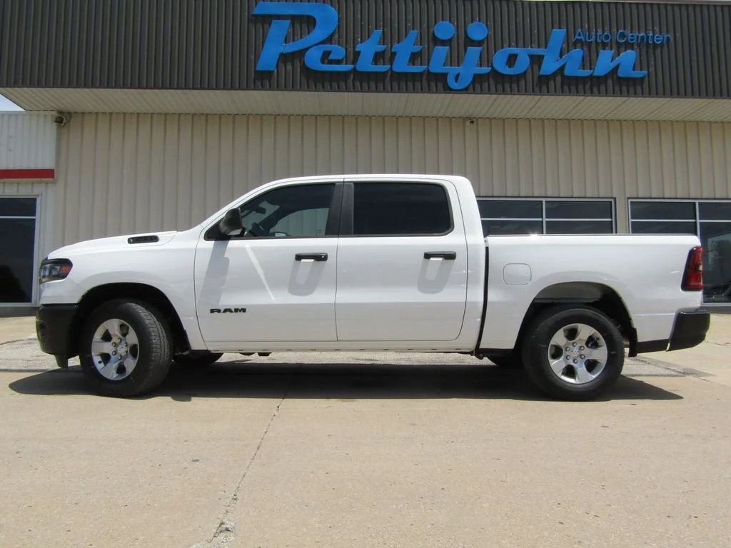 New 2026 Bright White Clearcoat RAM Tradesman image 10