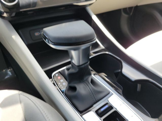 New 2026 Black Hyundai SEL FWD image 14