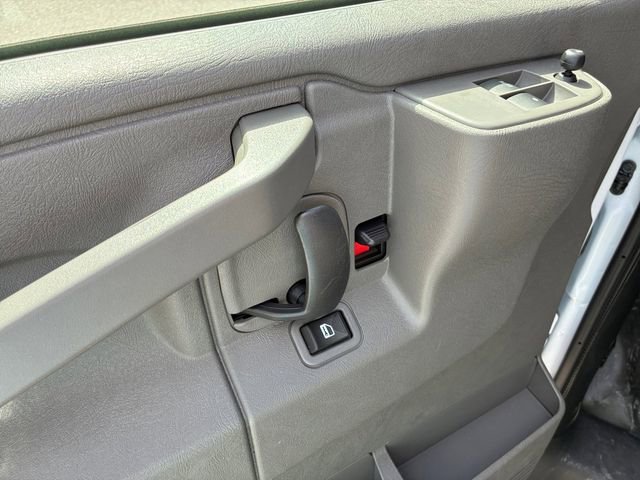 2026 Chevrolet Express Cargo Work Van - Photo 12