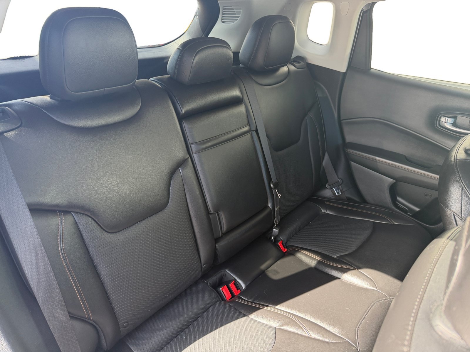 Used 2018 Billet Silver Metallic Clearcoat Jeep Limited image 35