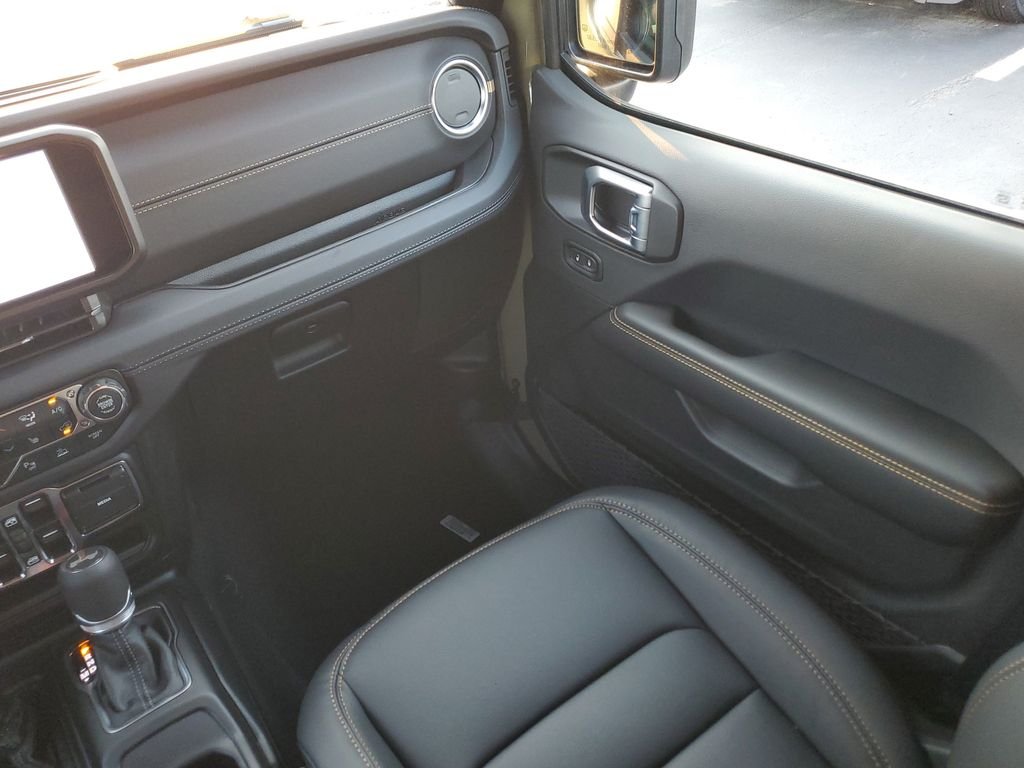 New 2026 41 Exterior Paint Jeep Sahara image 17