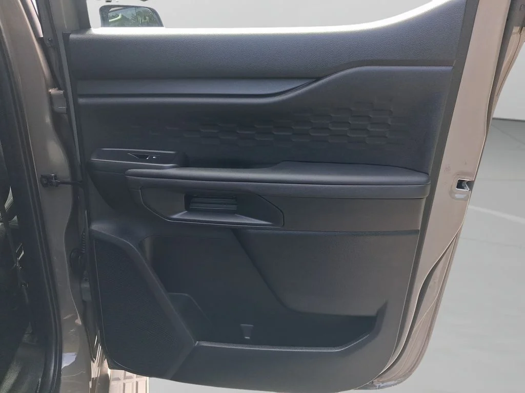Used 2025 Gray Ford XL image 27