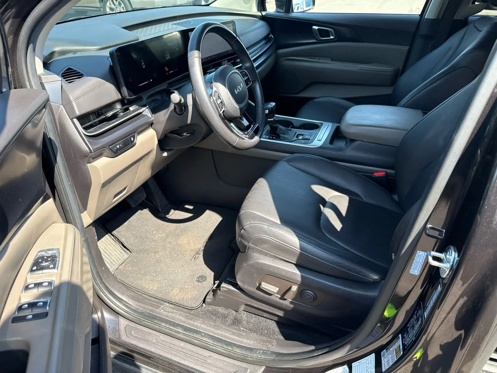 Used 2025 Panthera Metal Kia LXS image 7