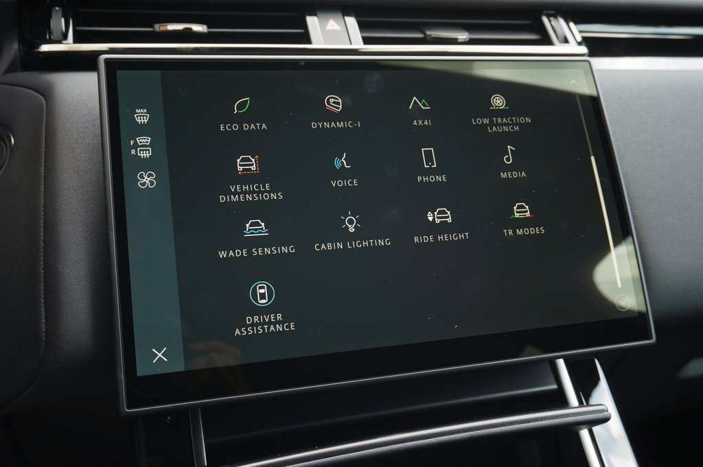 2026 LAND ROVER RANGE ROVER VELAR - Image 20