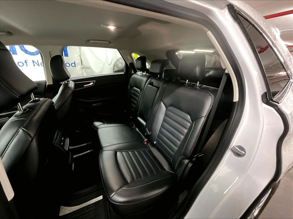 Used 2022 White Ford SEL image 15