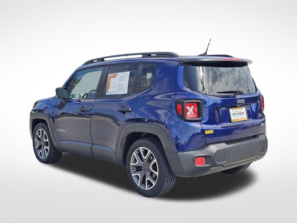 Used 2017 Blue Jeep Latitude image 10