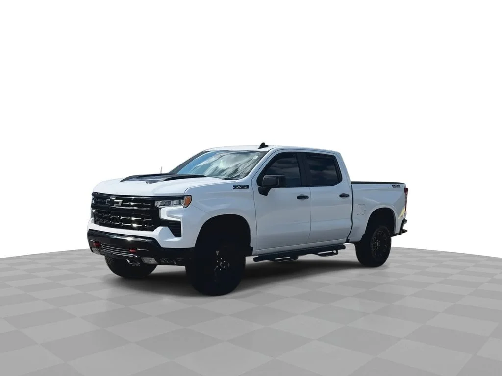 Used 2024 White Chevrolet LT Trail Boss image 4