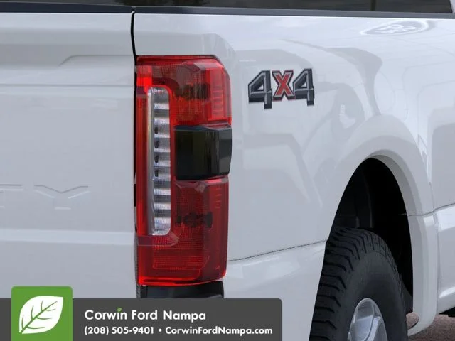 New 2026 Oxford White Ford XLT image 21