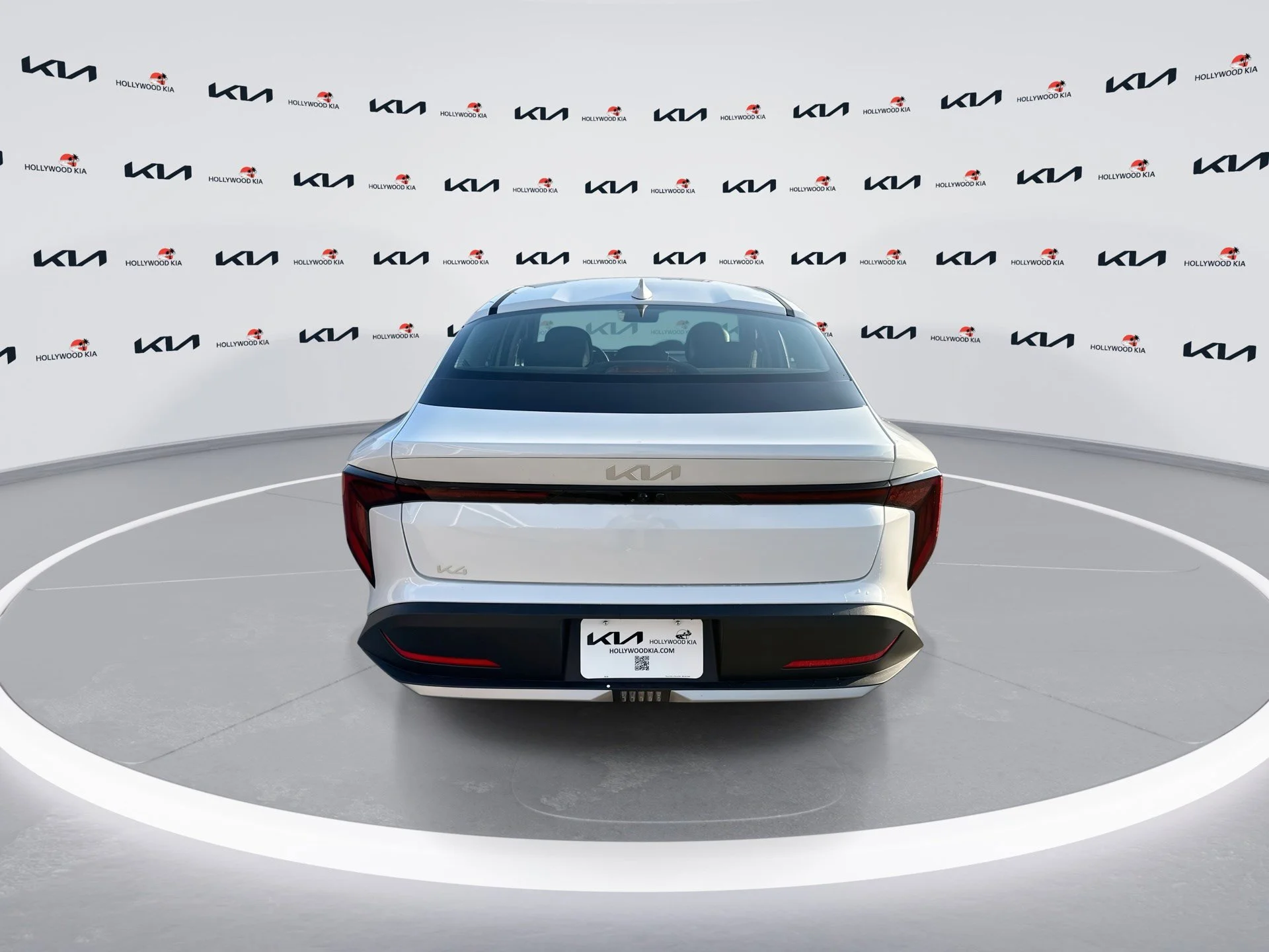 New 2026 Snow White Pearl Kia LXS image 7