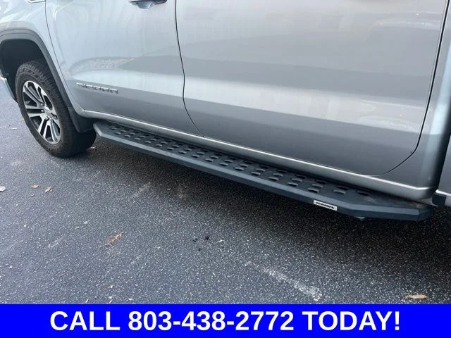 Used 2020 Silver GMC SLT image 32