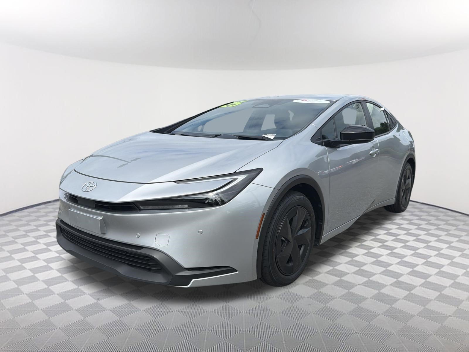Certified Used 2025 Cutting Edge Toyota LE image 3