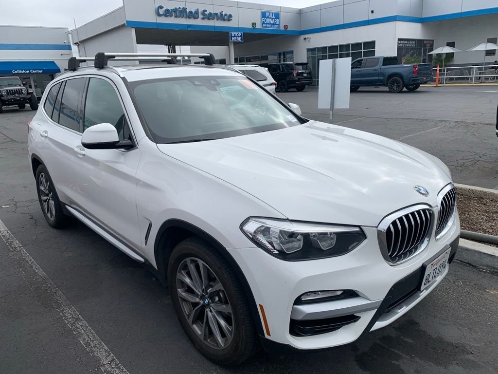 Used 2019 White BMW sDrive30i image 4