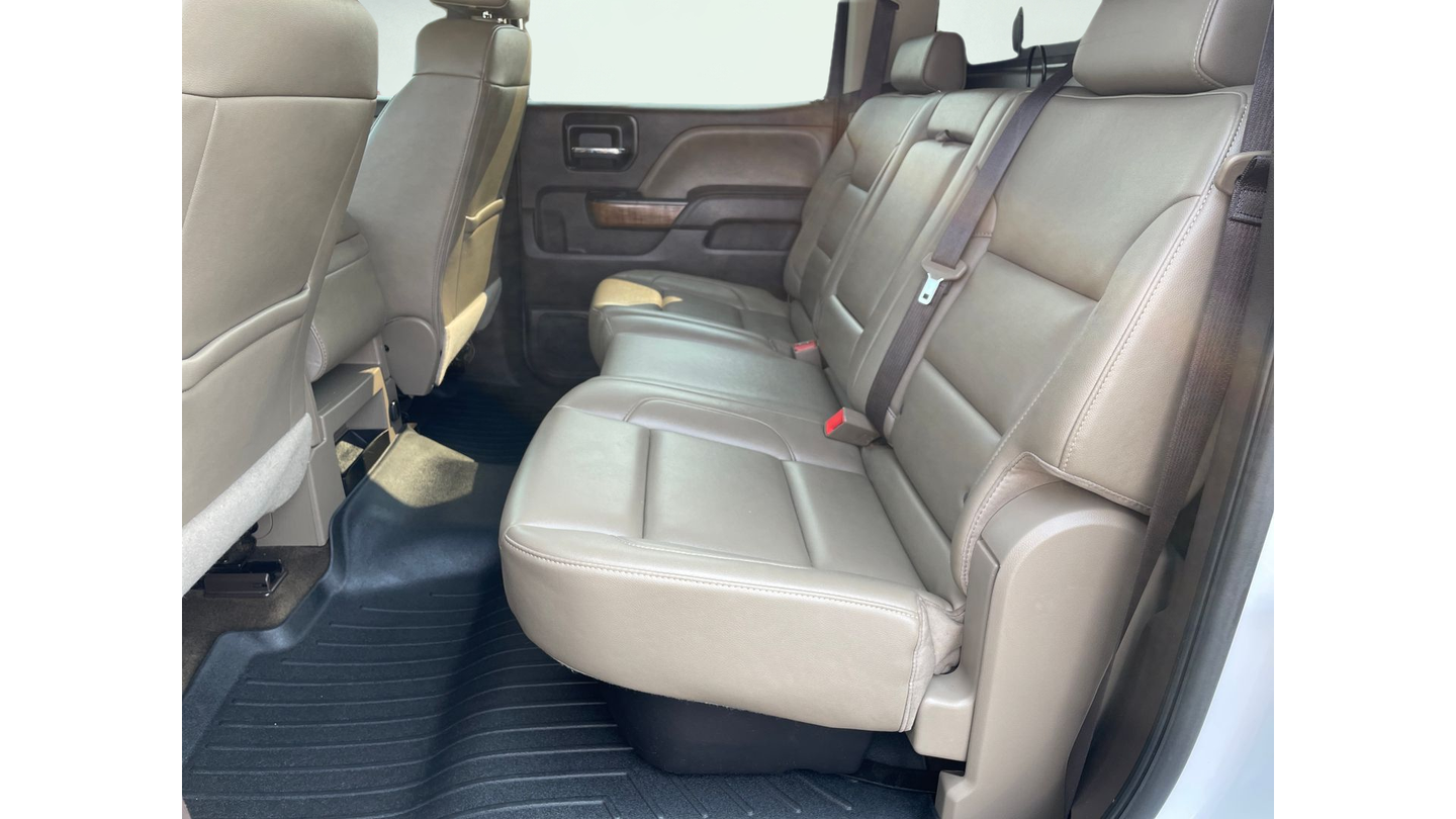 Used 2017 White GMC SLT image 15