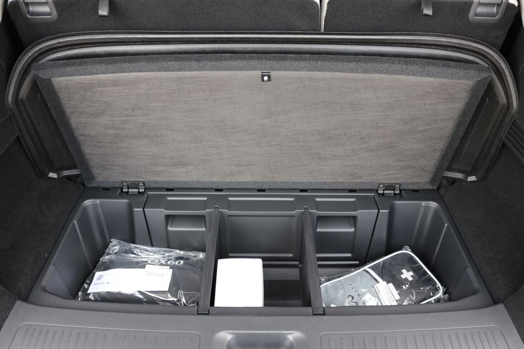 New 2026 MOONBOW BLUE INFINITI Luxe AWD image 32