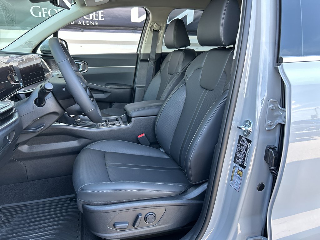 New 2026 Wolf Gray Kia S image 10
