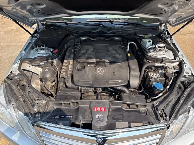 Used 2012 Quartz Blue Metallic Mercedes-Benz E 350 image 29