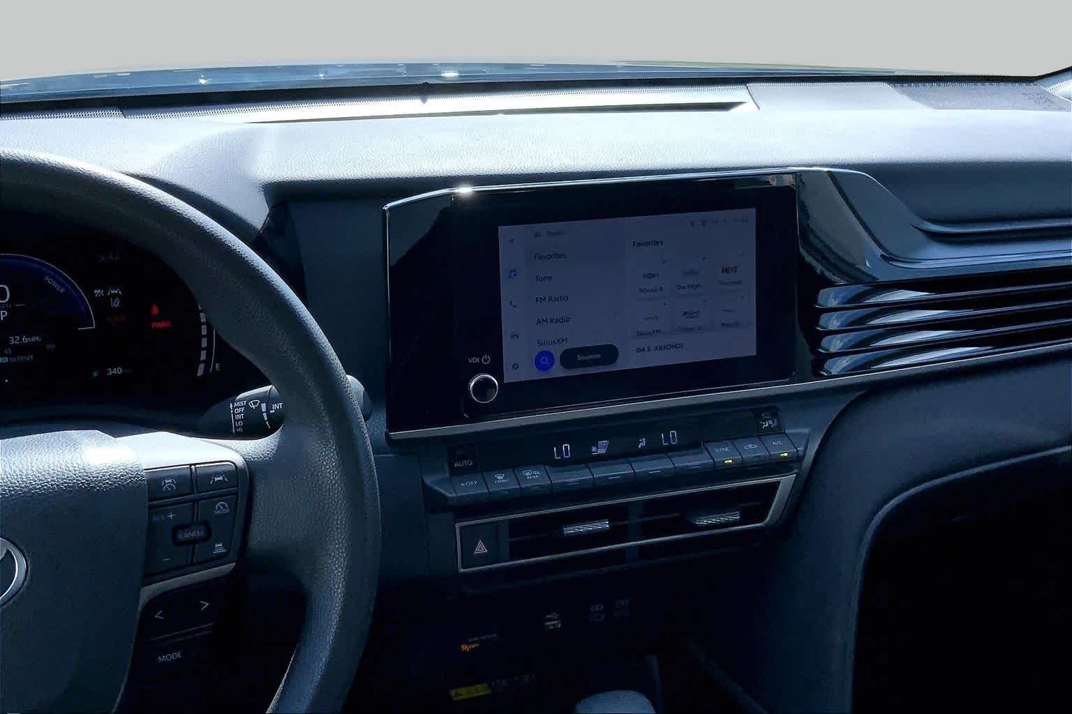 Used 2025 Underground Toyota LE image 7