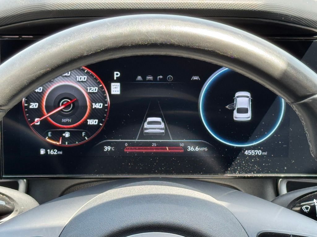 Used 2025 Gray Hyundai SEL Convenience image 17
