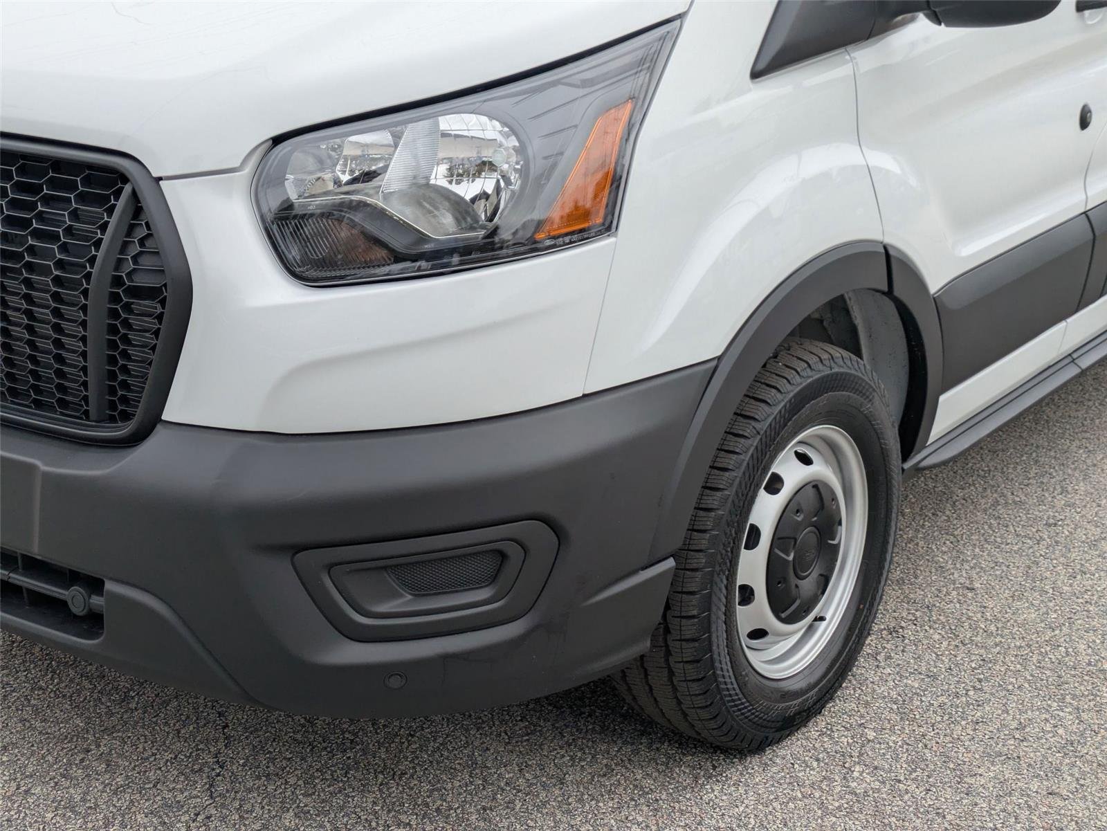 New 2026 Oxford White Ford Cargo Van image 9