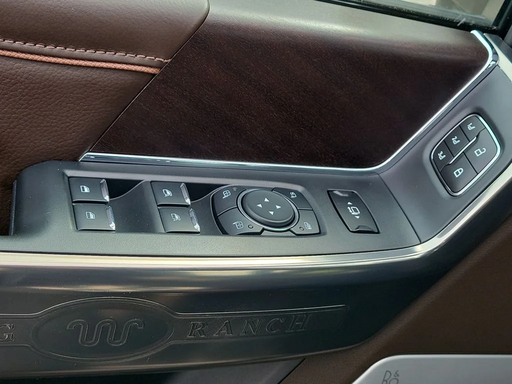 New 2026 Glacier Gray Metallic Tri-Coat Ford F-250® King Ranch® image 28