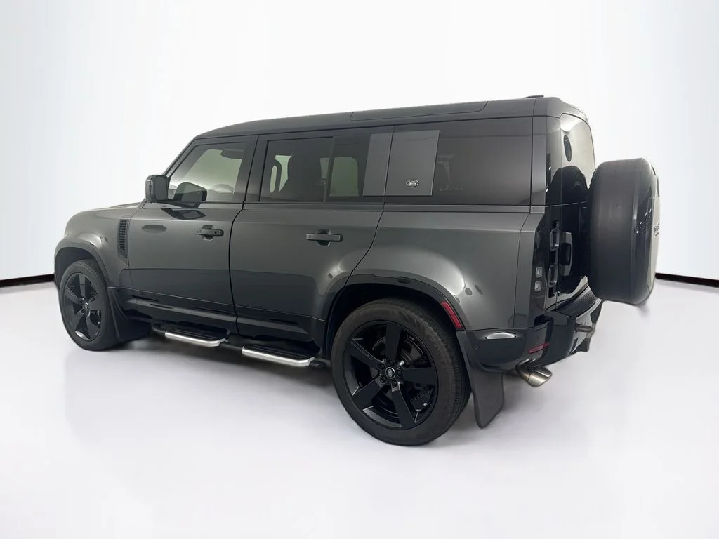 Certified Used 2024 Gray Land Rover V8 image 6