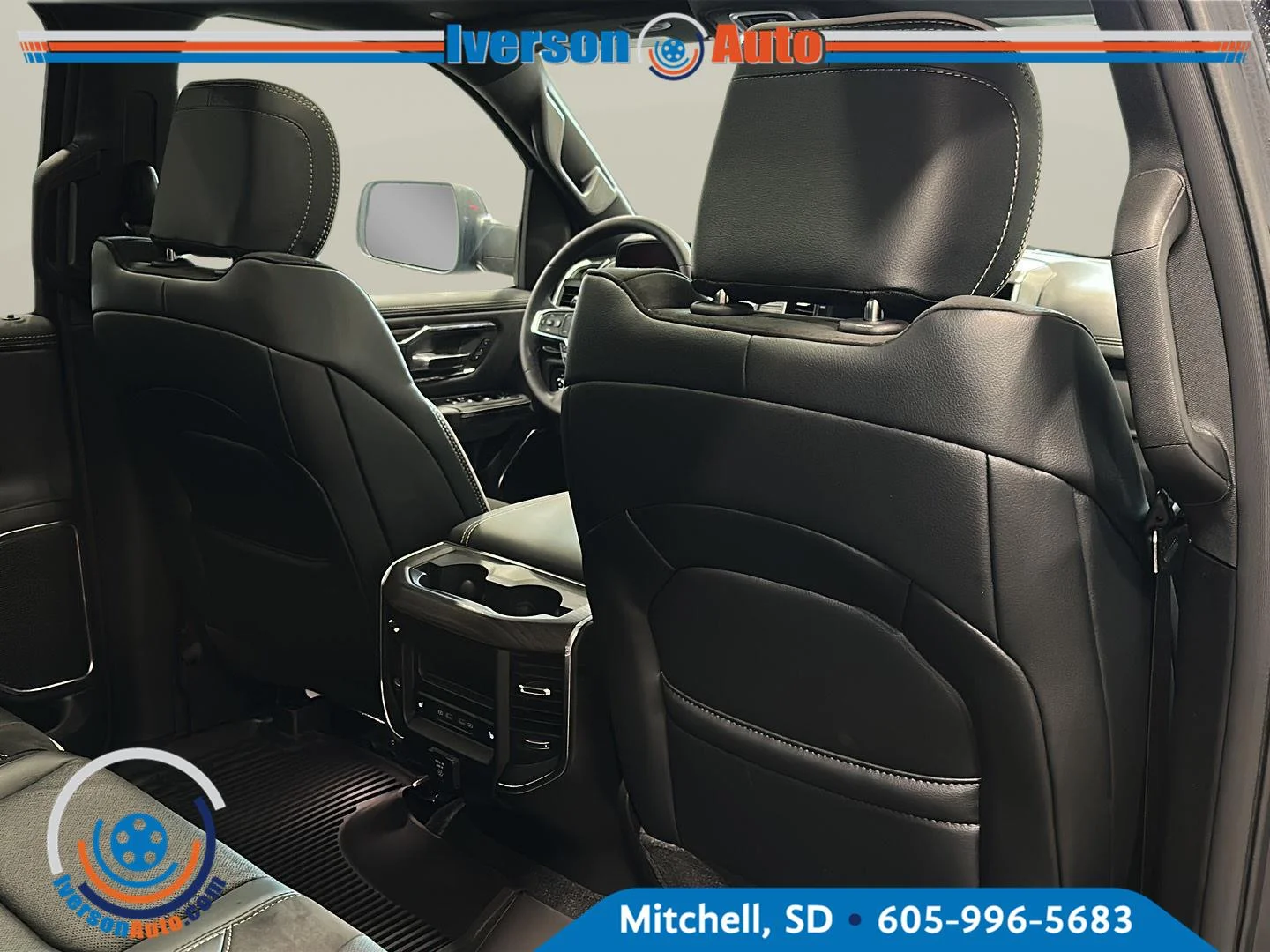 New 2027 Forged Blue Metallic Exterior Paint RAM Laramie image 32