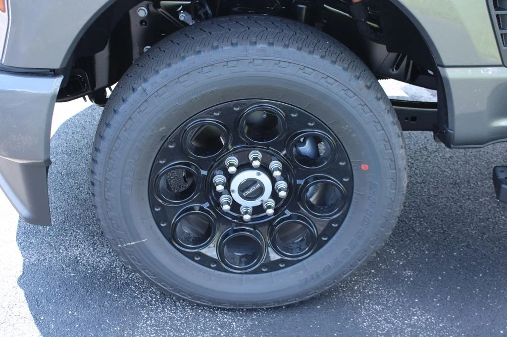 New 2026 Carbonized Gray Metallic Ford F-250® XLT image 6