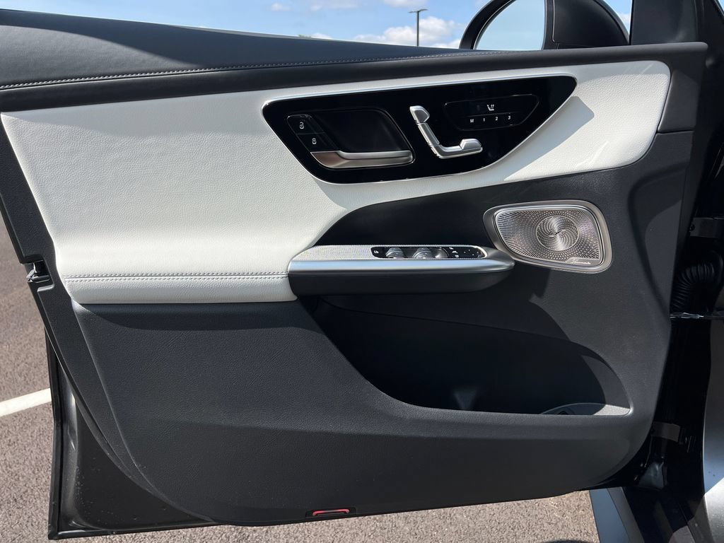 New 2026 MANUFAKTUR exclusive graphite grey magno Mercedes-Benz GLC 300 image 45