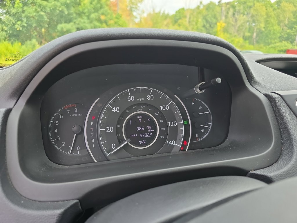Used 2015  Honda EX image 18