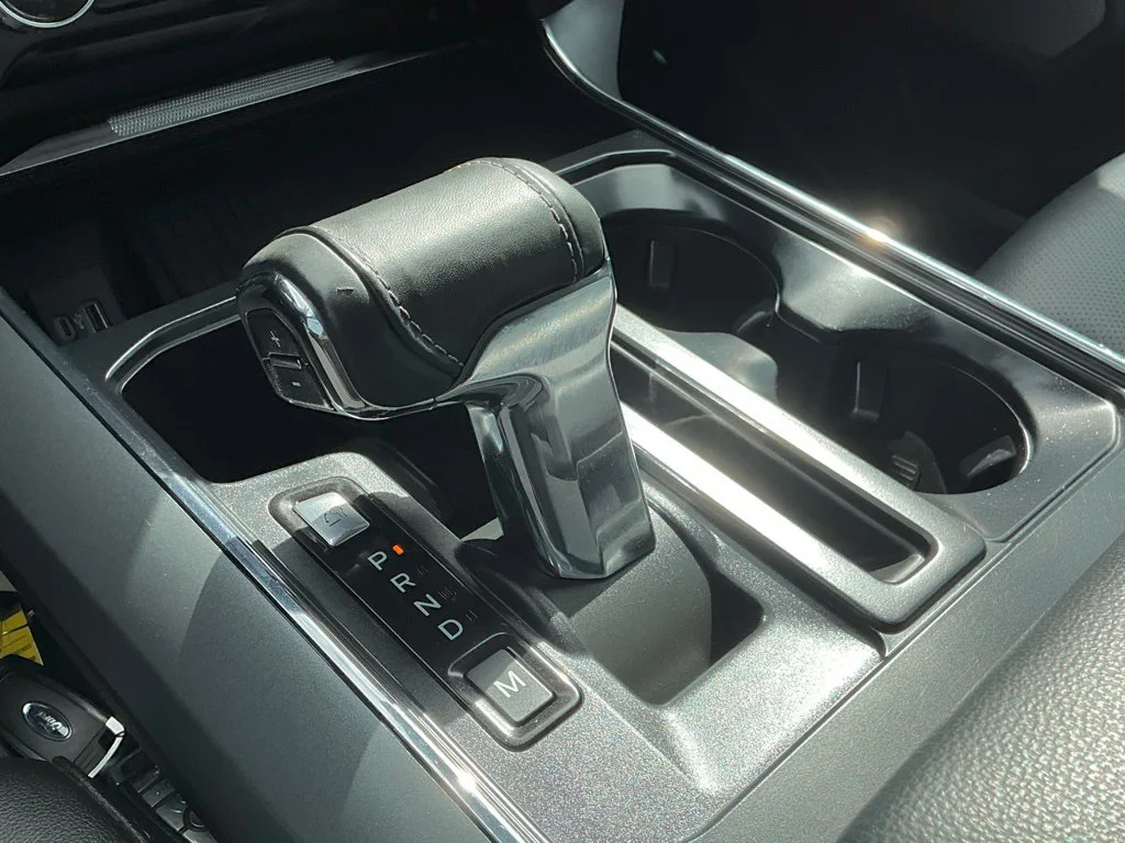 Used 2022 Silver Ford Lariat image 37