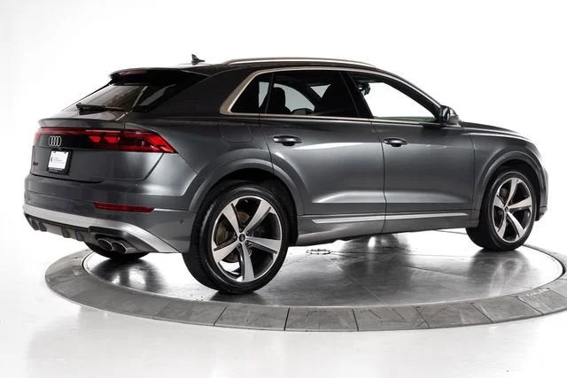 Used 2024 Daytona Gray Pearl Effect Audi 4.0T Prestige image 6